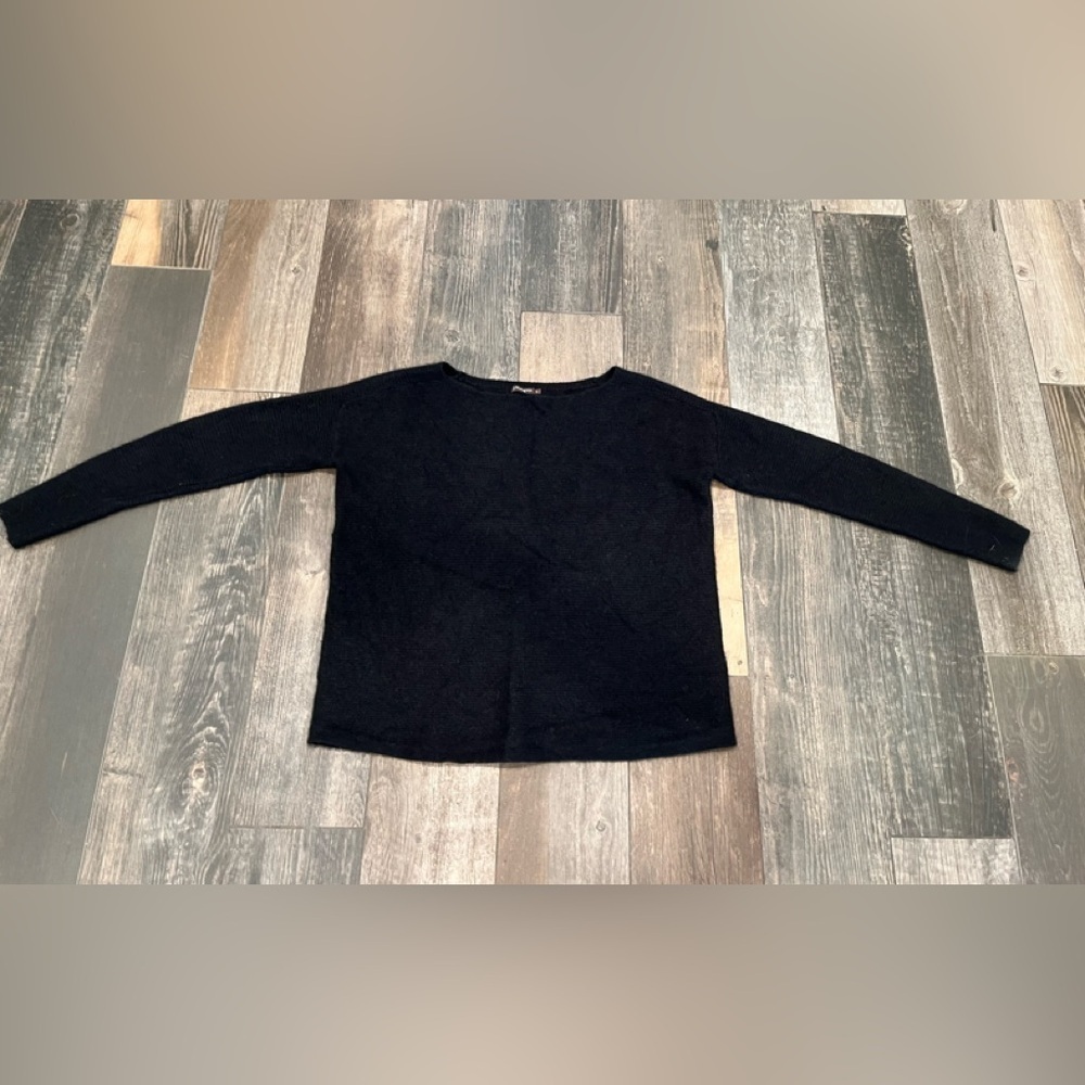 J. McLaughlin Black Scoop-Neck Knit Sweater